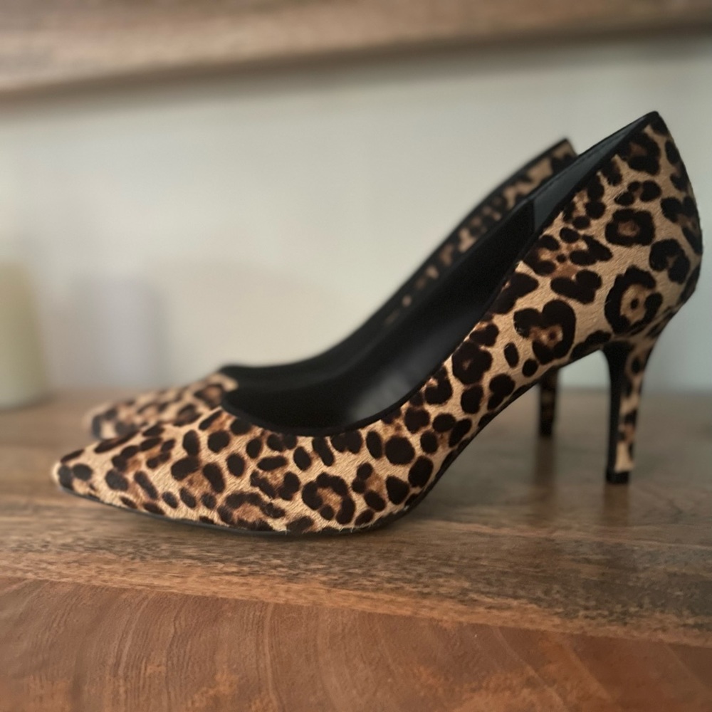 Alfani Leopard Print Sz 10 calf hair pumps